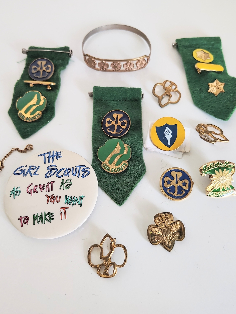 Girl Scouts Green and Gold Vintage Badge Pin Lot
